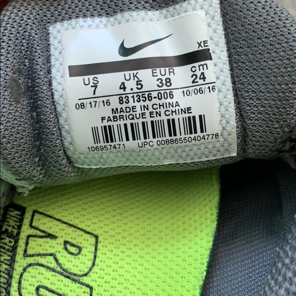 Running sneakers - Picture 2 of 5